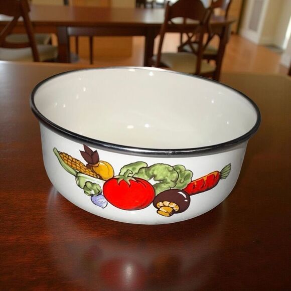 Vintage Other - Vintage 70s Enamel Metal Mushroom Mixing Bowl